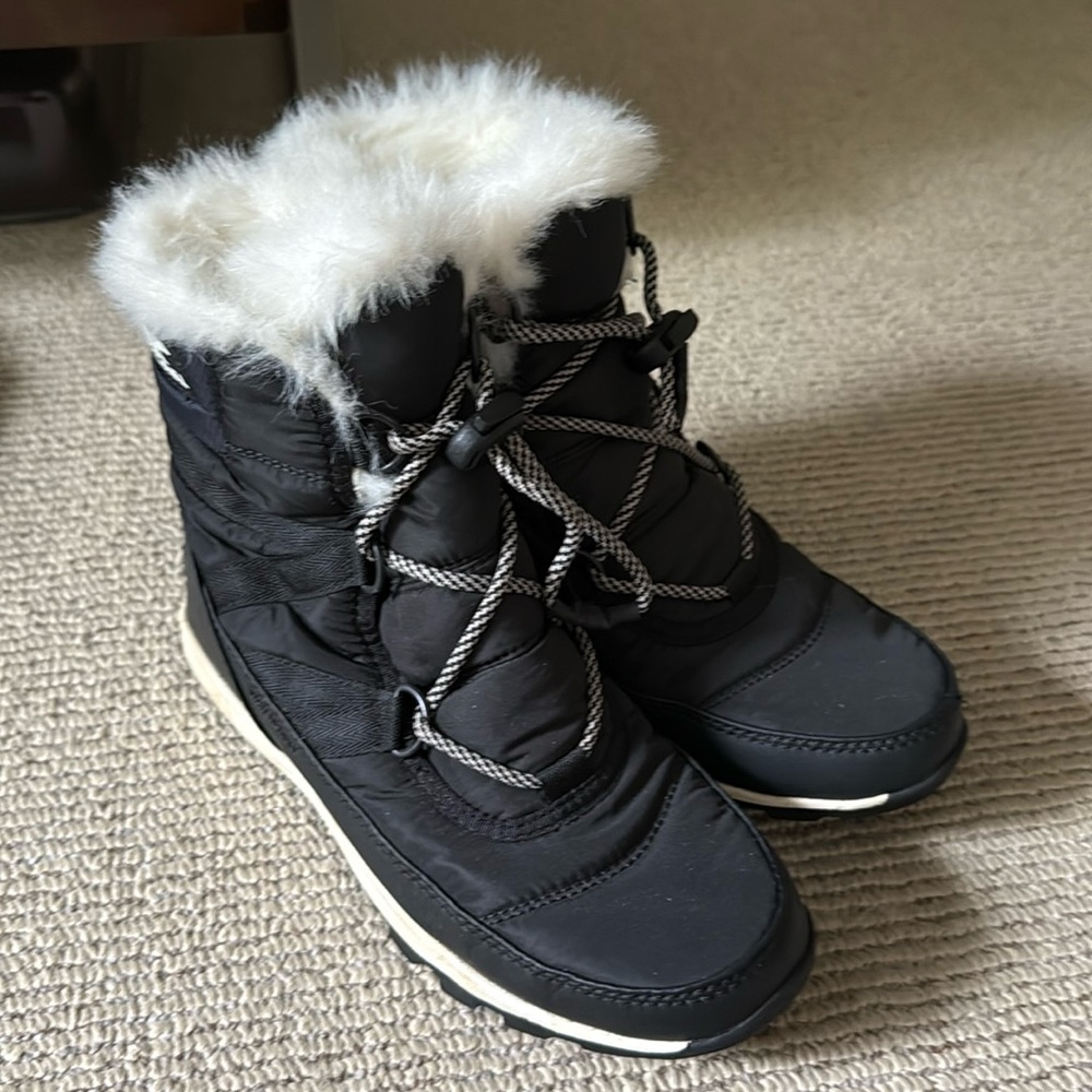 SOREL Girls Black Whitney Short Waterproof Winter Boots Size 4